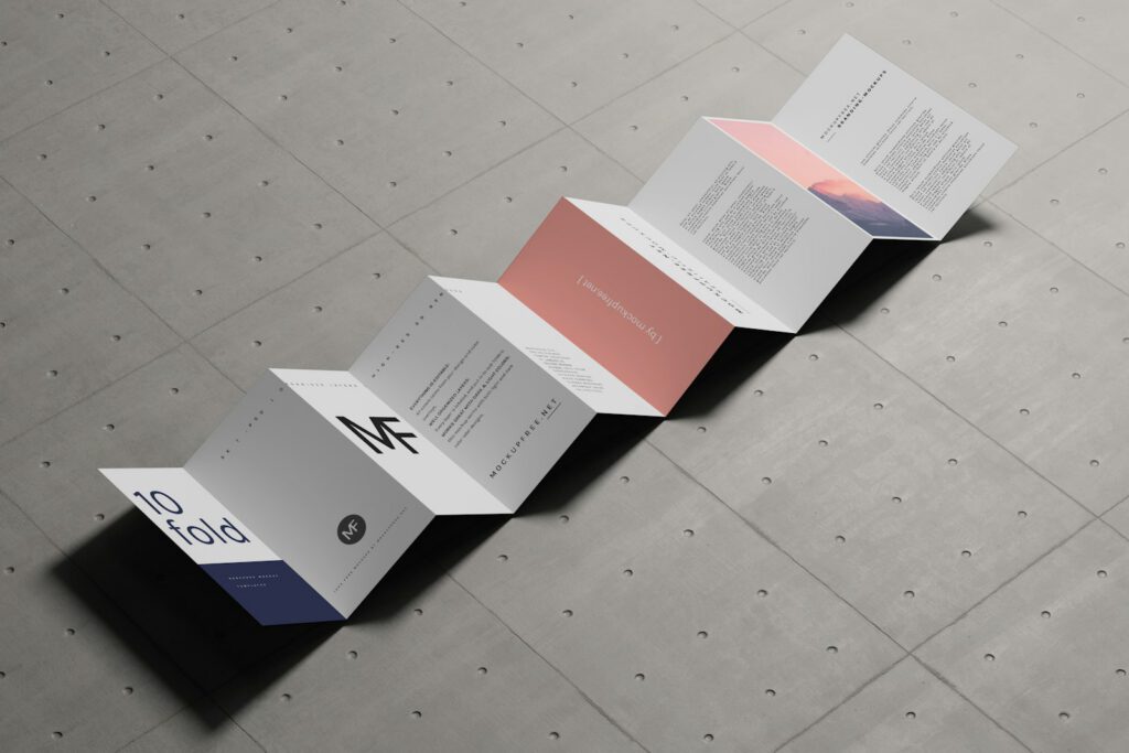 Dépliant imprimé ouvert en accordéon – illustration de l’article « Flyers et dépliants : réussir sa communication papier », blog Ionia Web