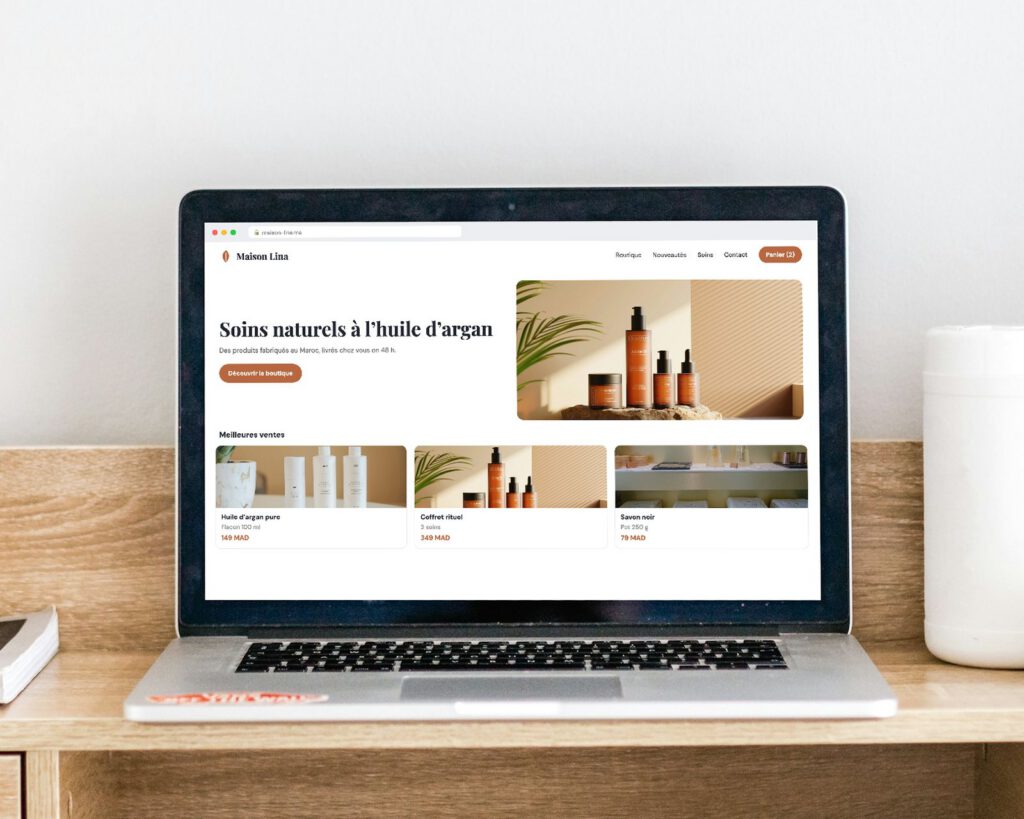 Boutique en ligne sur mesure – interface affichée sur un ordinateur portable pour Maison Lina, réalisation Ionia Web (Développement web)