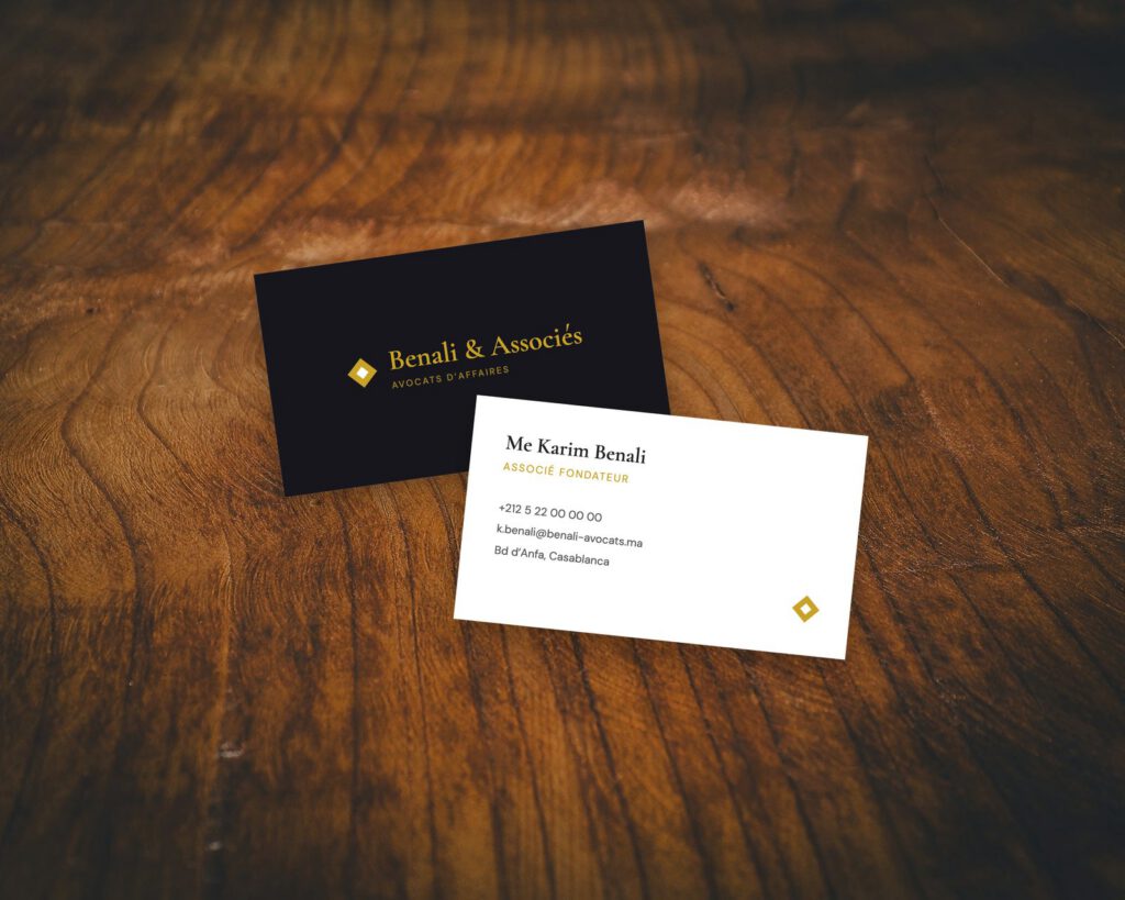 Cartes de visite premium – maquette des supports imprimés pour Benali & Associés, réalisation Ionia Web (Design graphique & impression)